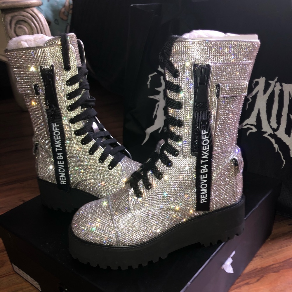 DOLLZ KILL THE BLING BOOT SPECIAL EDITION RELEASE